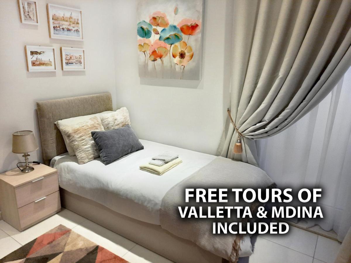 Cozy - Great Bus Connections - Free Parking Homestay *