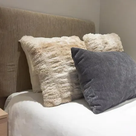 Cozy Rooms - Great Bus Connections - Free Parking Mosta Exterior photo